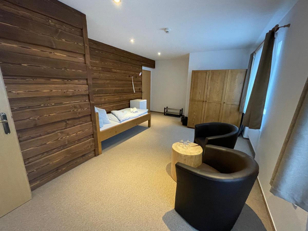 Hotel Kristian Kubova Huť 외부 사진