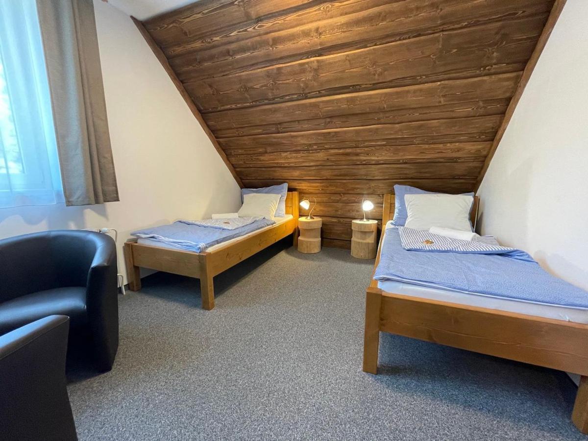 Hotel Kristian Kubova Huť 외부 사진
