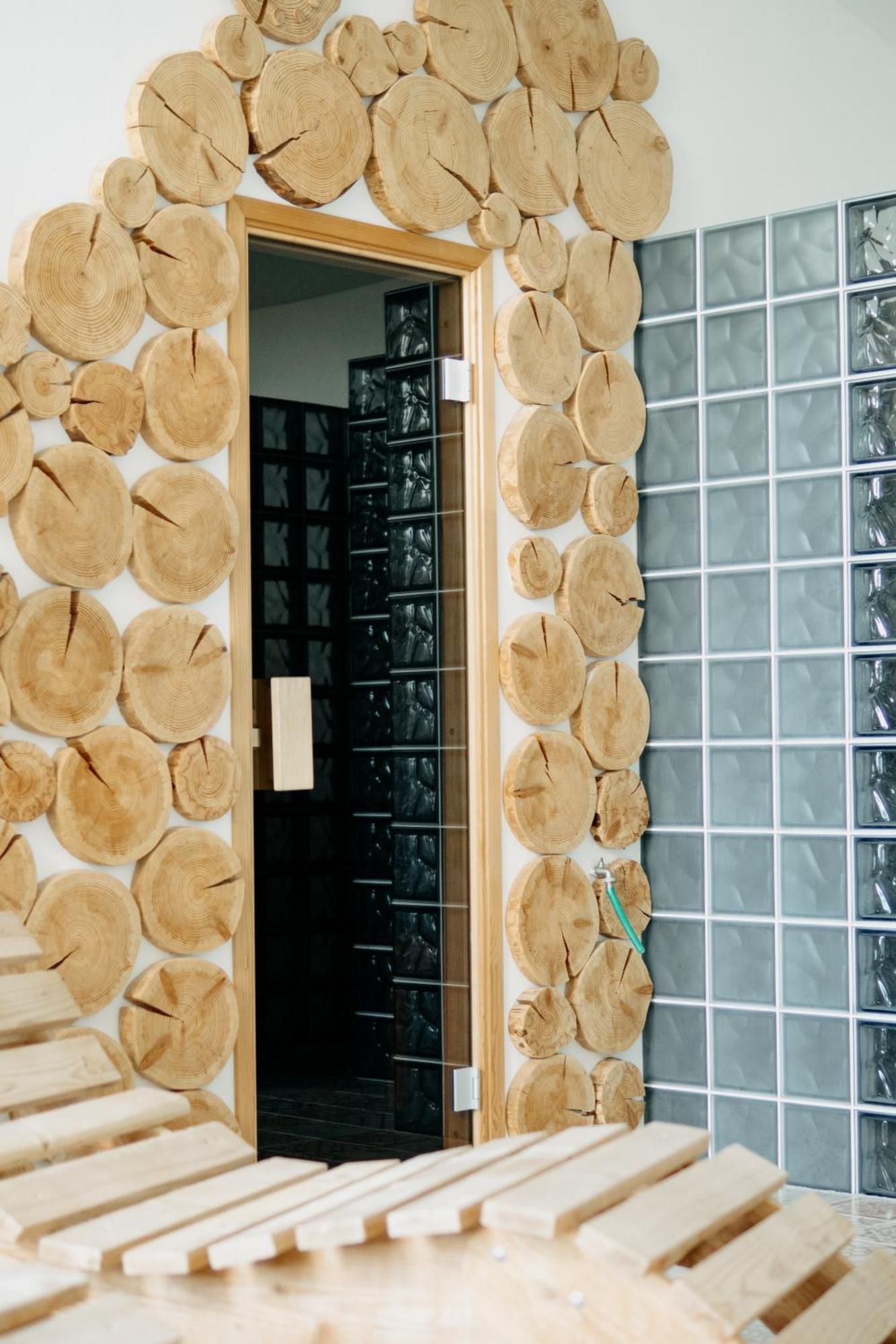 Hotel Kristian Kubova Huť 외부 사진