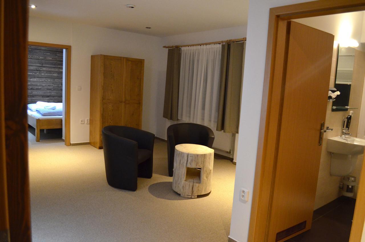 Hotel Kristian Kubova Huť 외부 사진