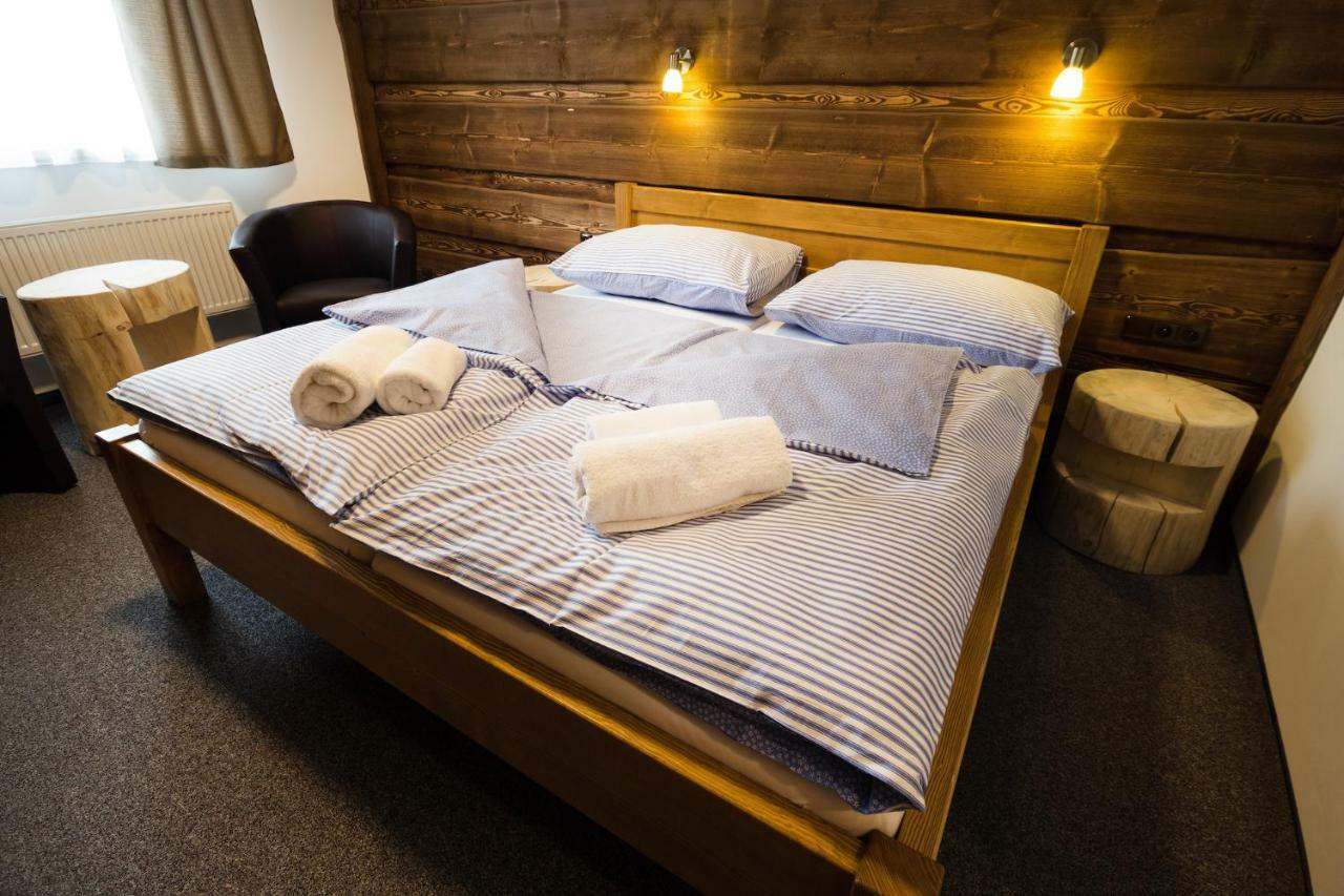 Hotel Kristian Kubova Huť 외부 사진